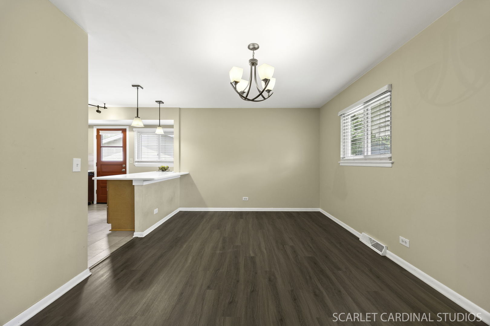 6805 Westmoreland Drive, Woodridge, IL 60517