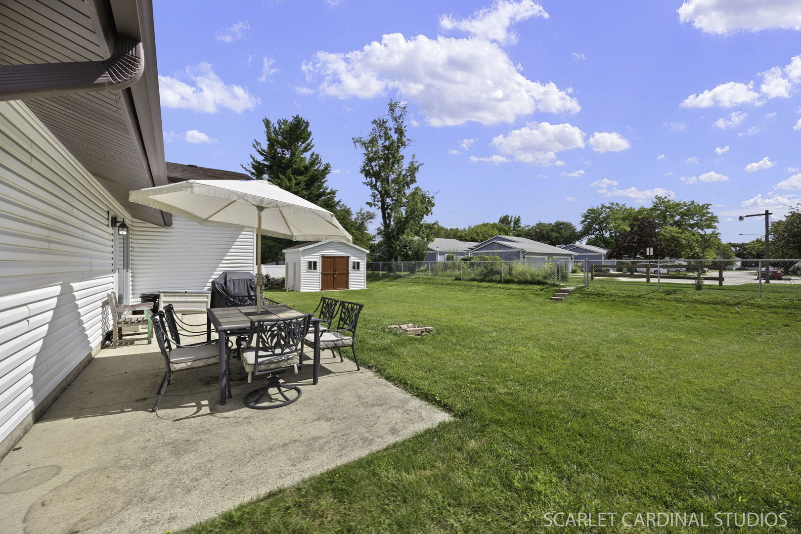 6805 Westmoreland Drive, Woodridge, IL 60517