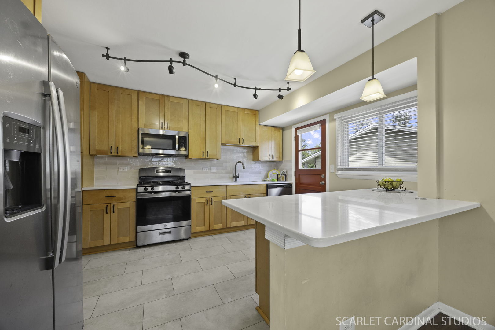 6805 Westmoreland Drive, Woodridge, IL 60517