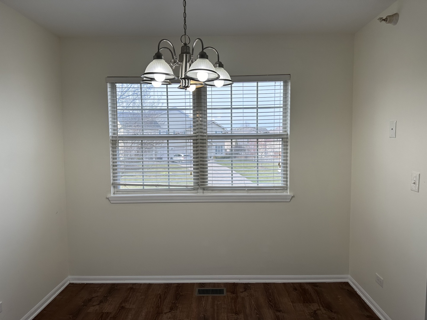 1361 Orleans Drive, Mundelein, IL 60060