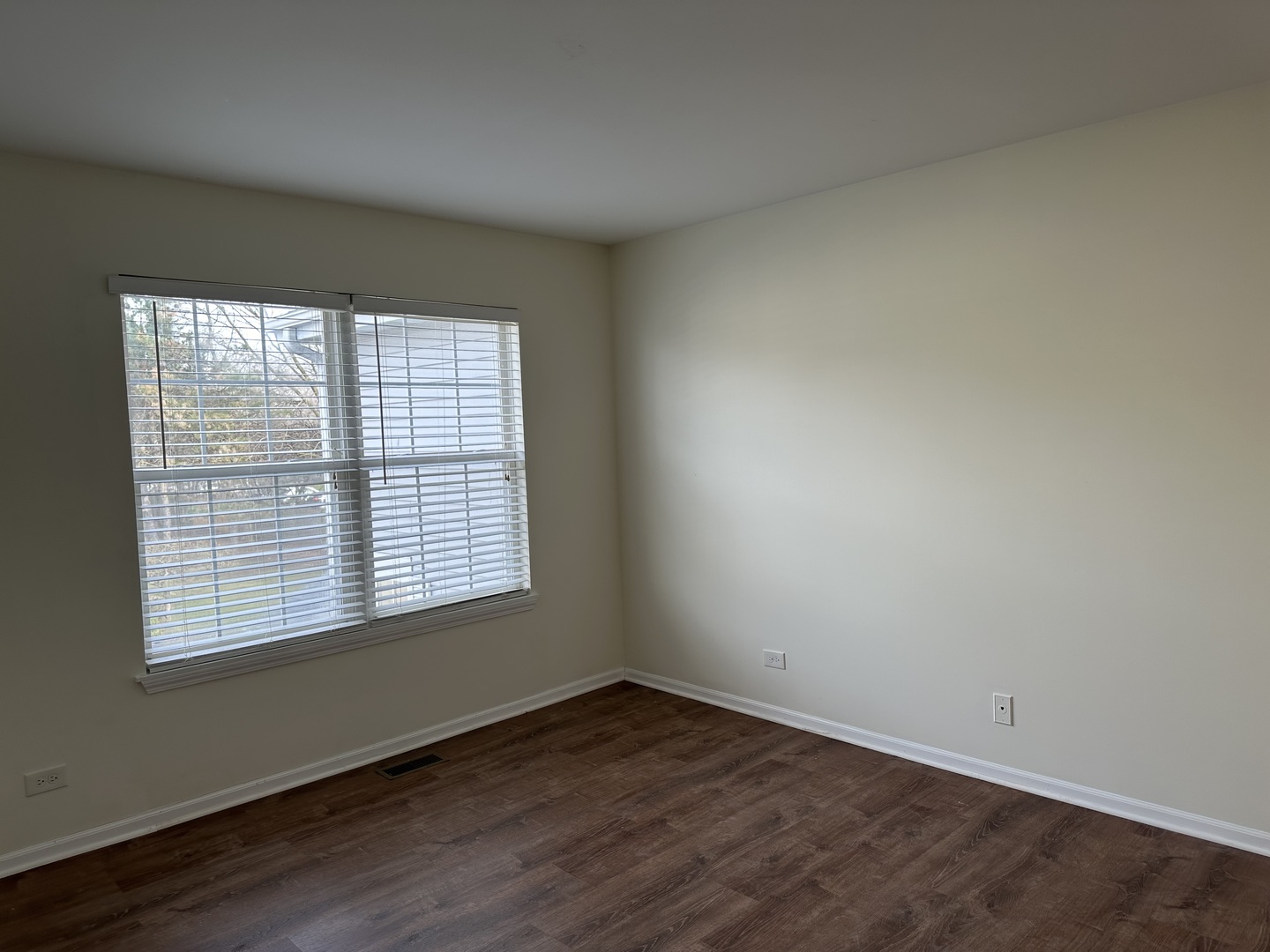 1361 Orleans Drive, Mundelein, IL 60060