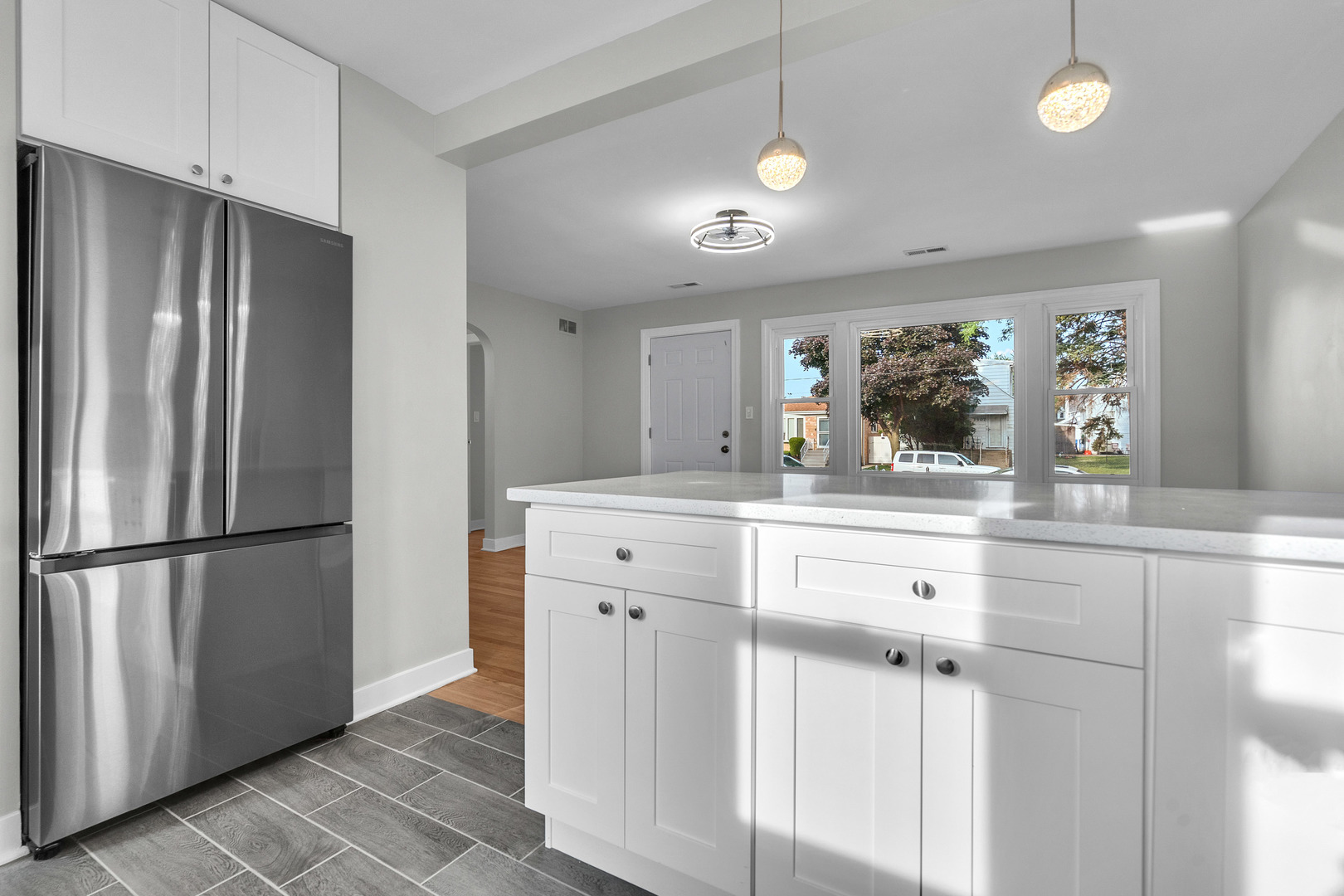 3304 N Ozanam Avenue, Chicago, IL 60634