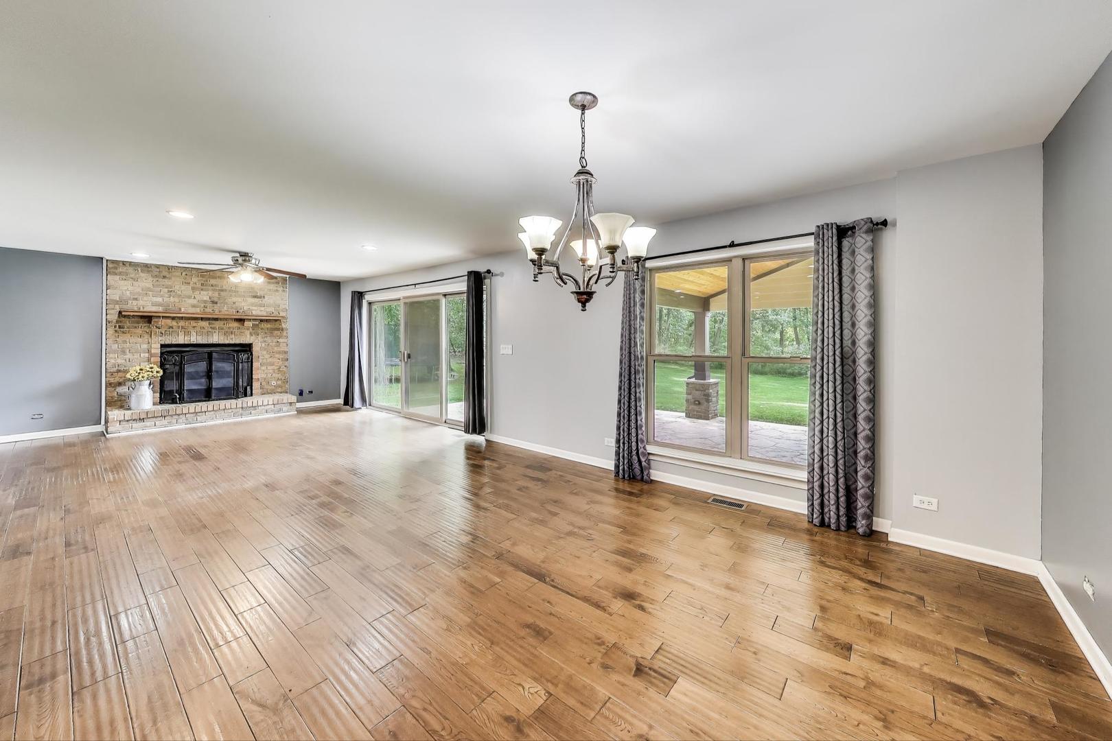 21191 Lisa Lane, Steger, IL 60475