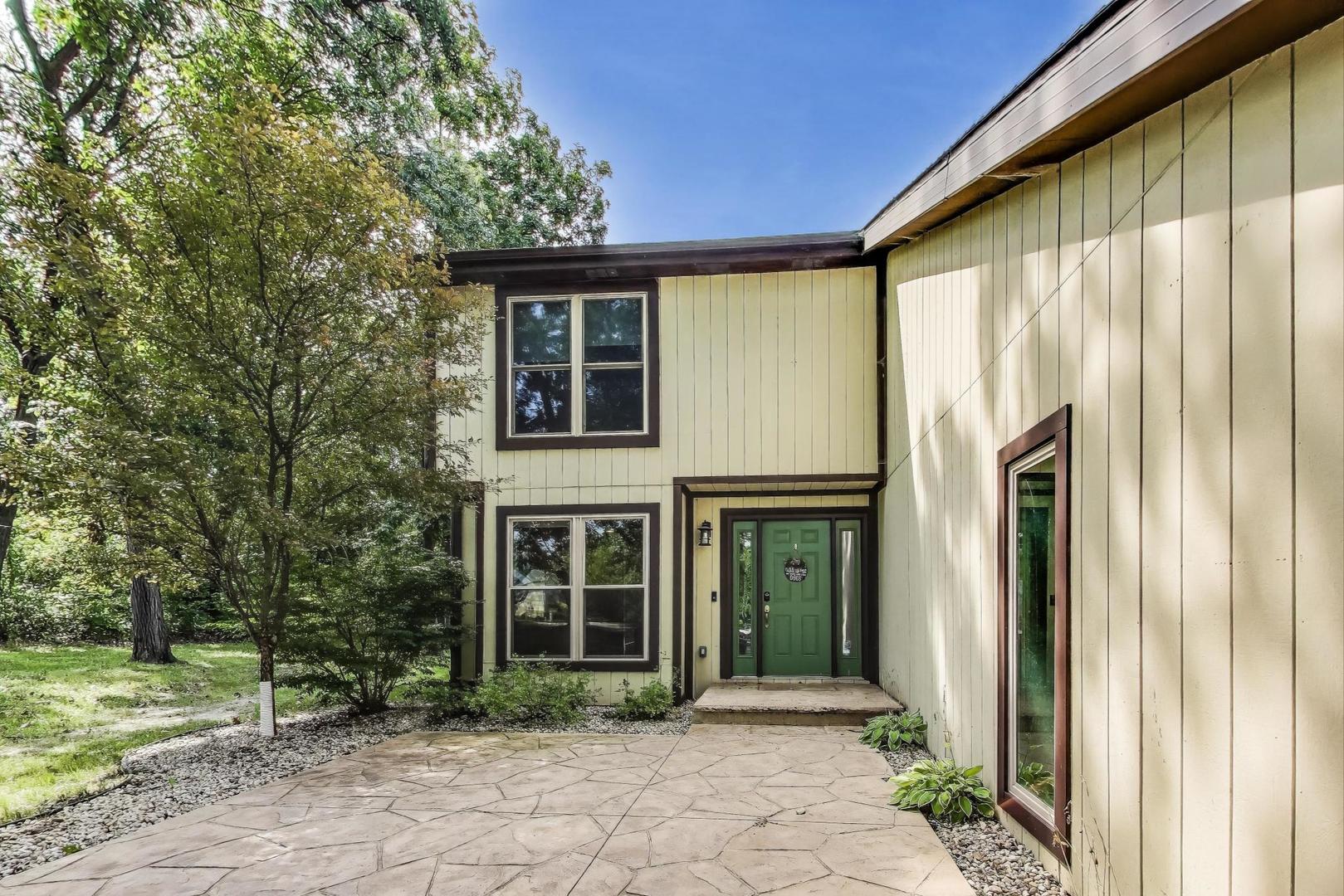 21191 Lisa Lane, Steger, IL 60475