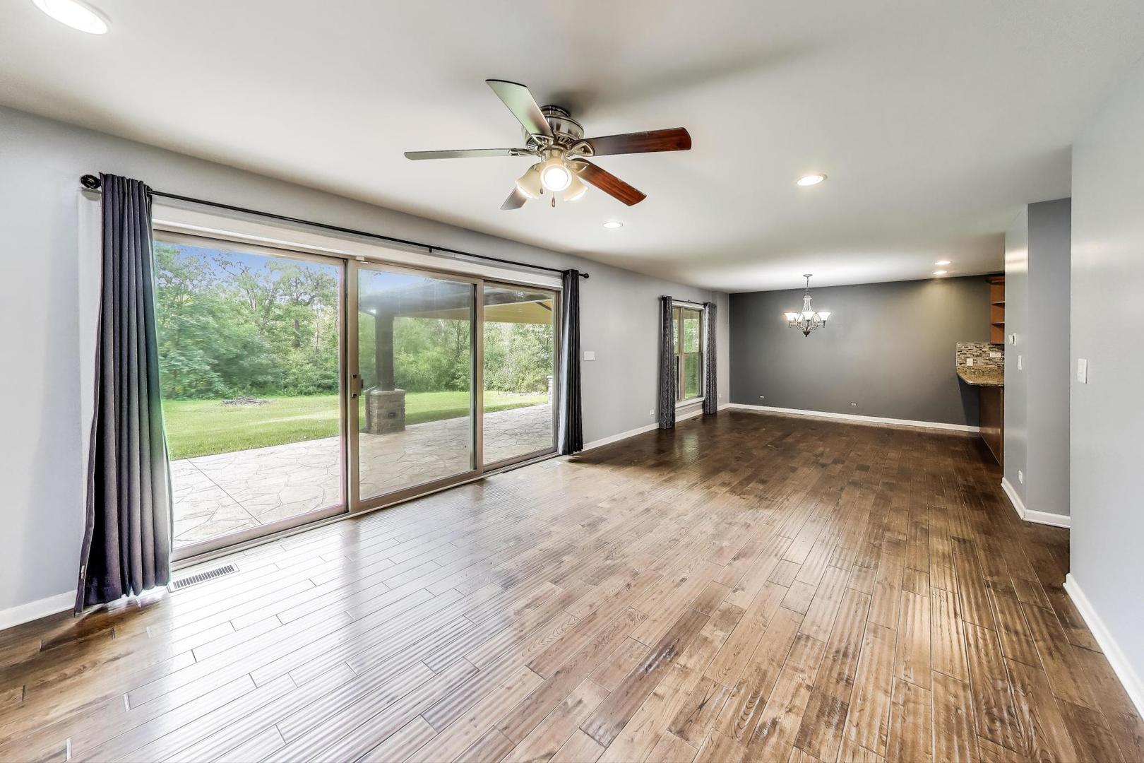 21191 Lisa Lane, Steger, IL 60475
