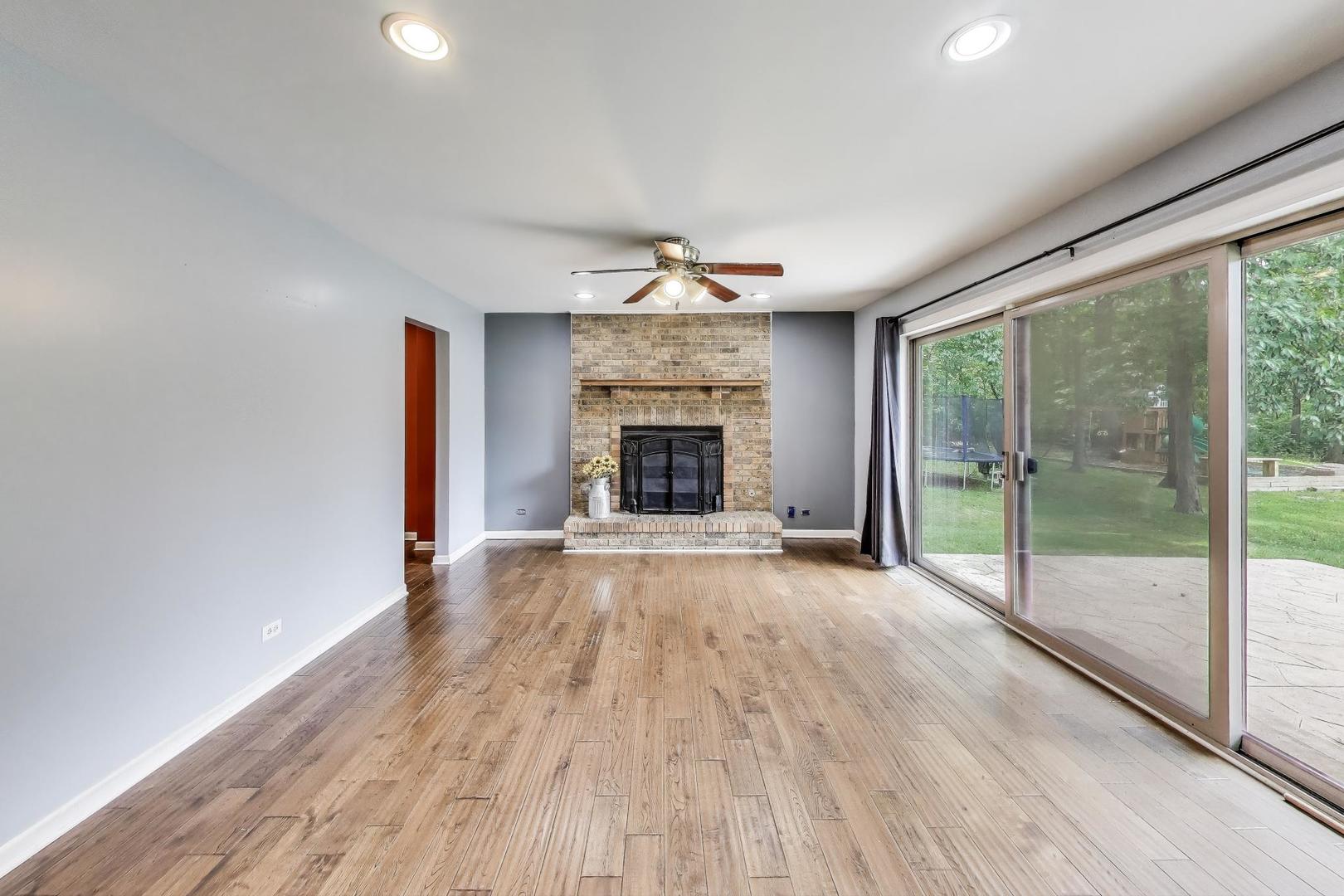 21191 Lisa Lane, Steger, IL 60475