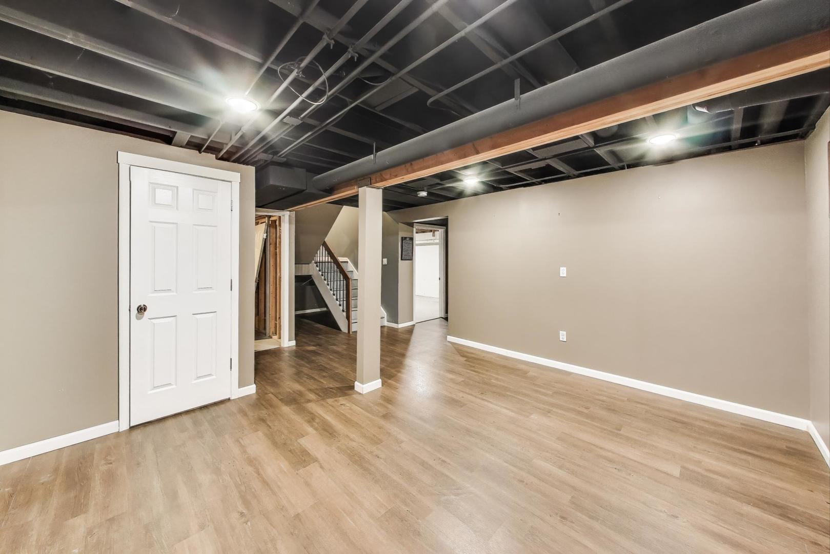 21191 Lisa Lane, Steger, IL 60475