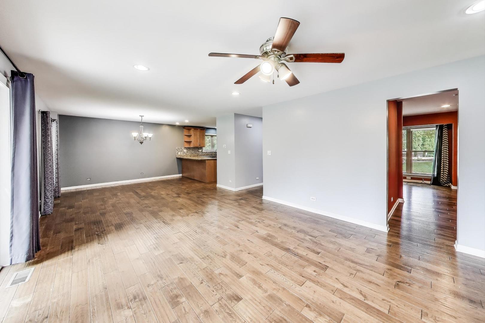21191 Lisa Lane, Steger, IL 60475