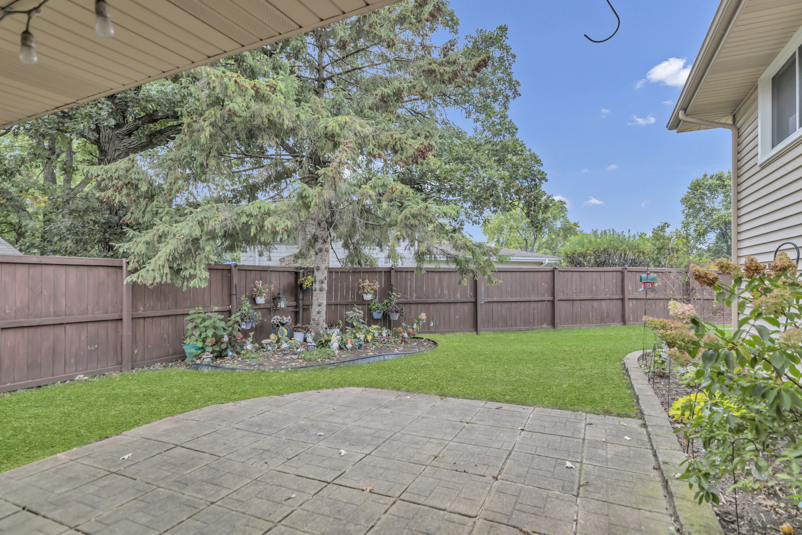 800 Cedar Lane, Bartlett, IL 60103