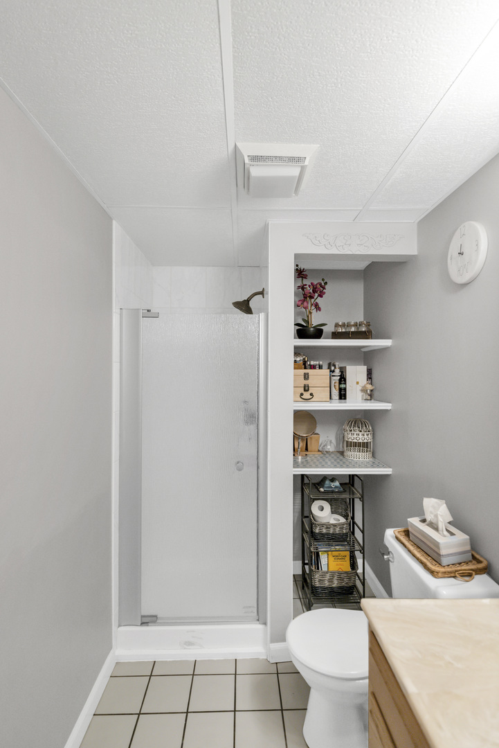 800 Cedar Lane, Bartlett, IL 60103