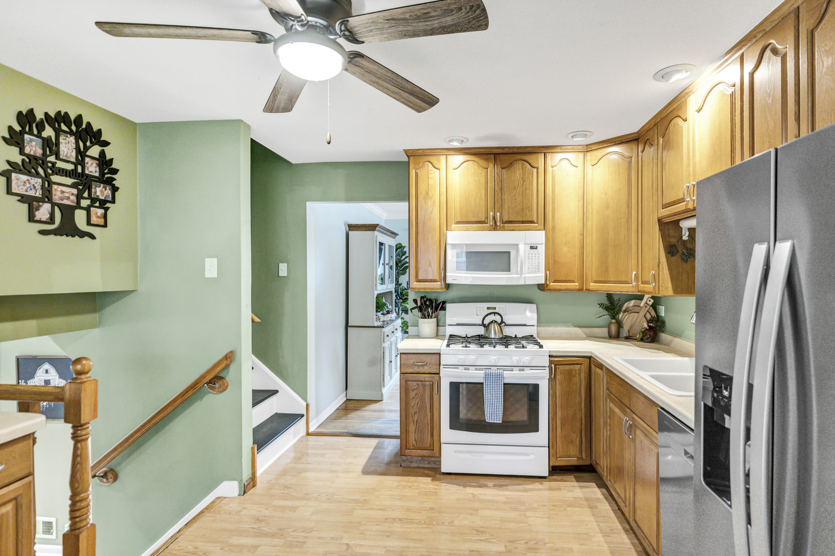 800 Cedar Lane, Bartlett, IL 60103