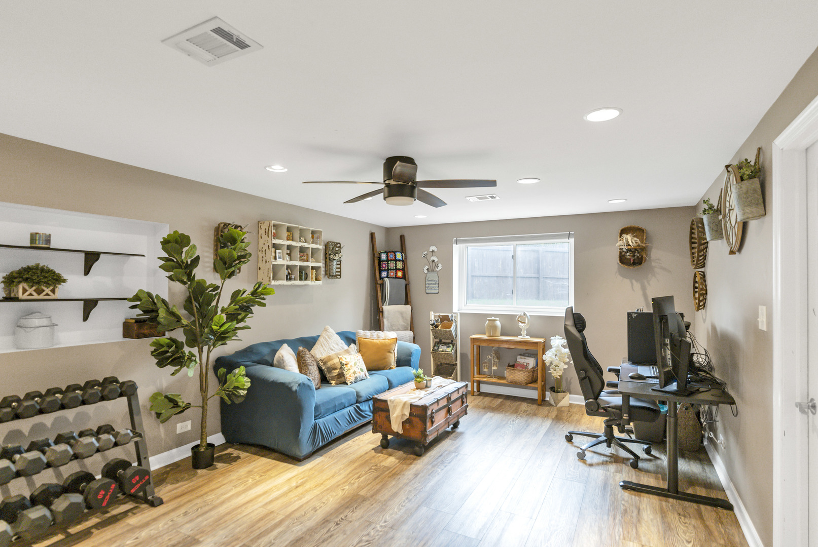 800 Cedar Lane, Bartlett, IL 60103