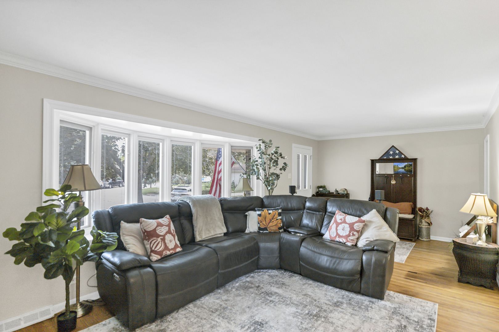 800 Cedar Lane, Bartlett, IL 60103