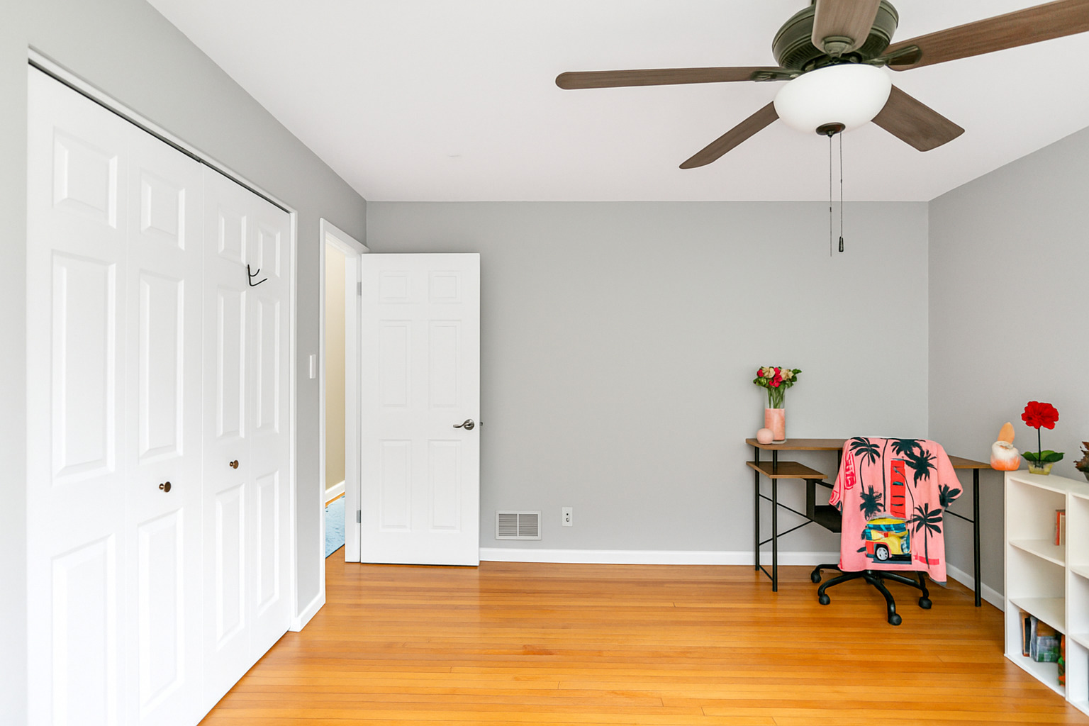 800 Cedar Lane, Bartlett, IL 60103