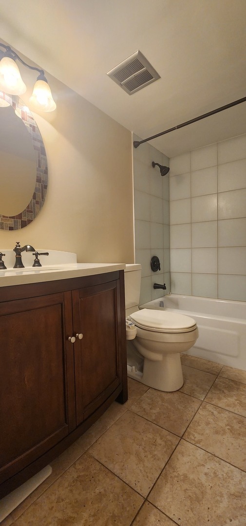 8704 Mobile Avenue #A, Oak Lawn, IL 60453