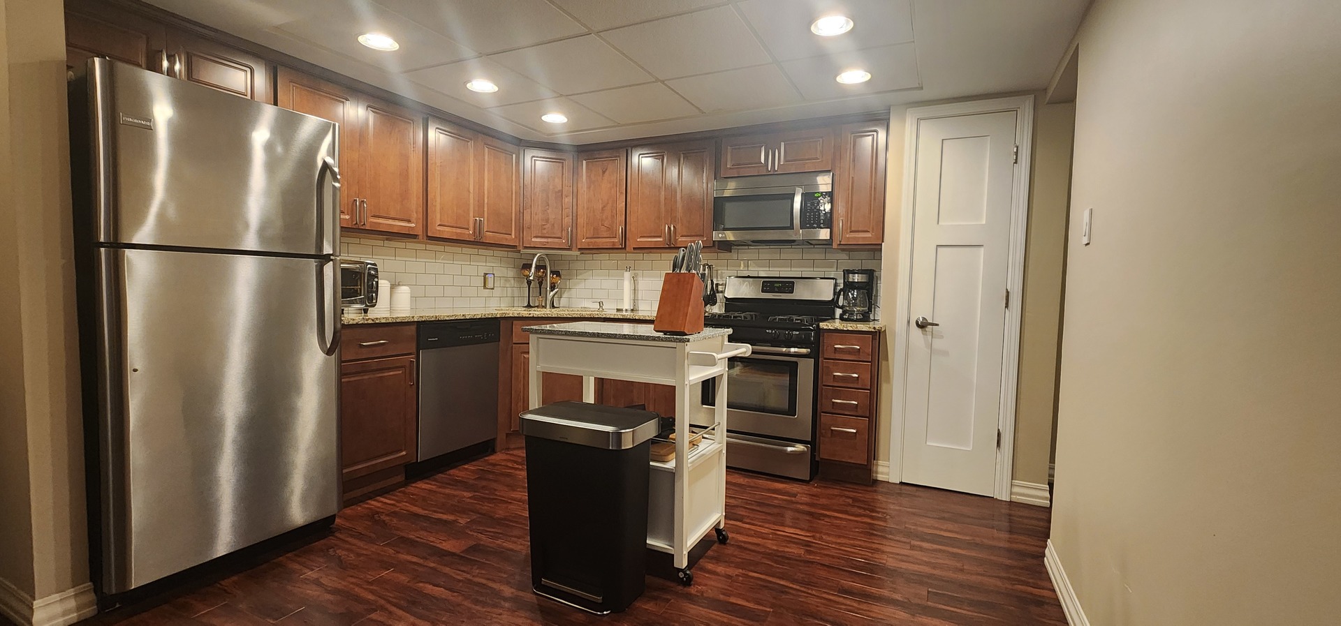 8704 Mobile Avenue #A, Oak Lawn, IL 60453