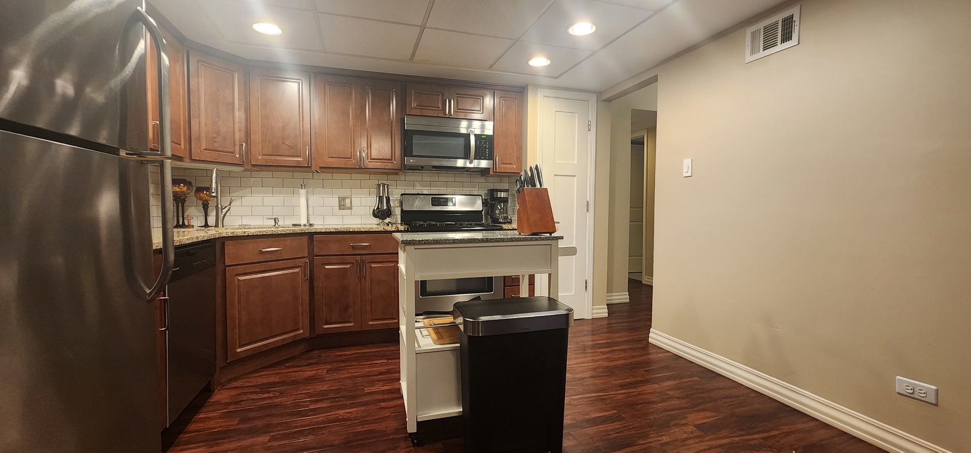 8704 Mobile Avenue #A, Oak Lawn, IL 60453