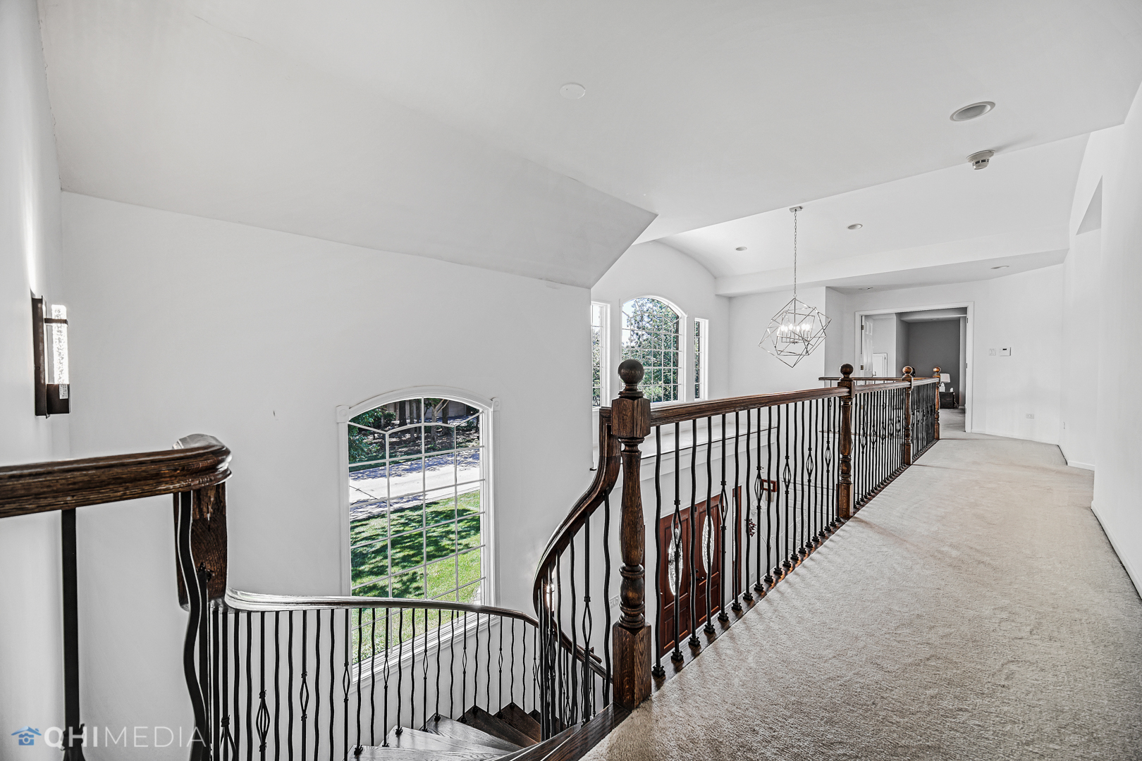 8960 ENCLAVE Drive, Burr Ridge, IL 60527