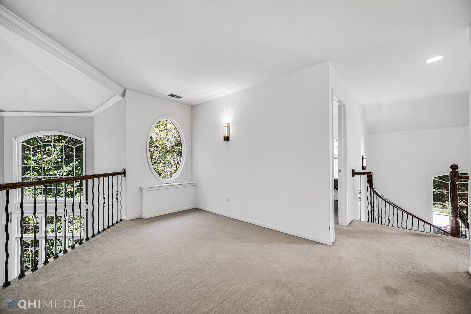 8960 ENCLAVE Drive, Burr Ridge, IL 60527