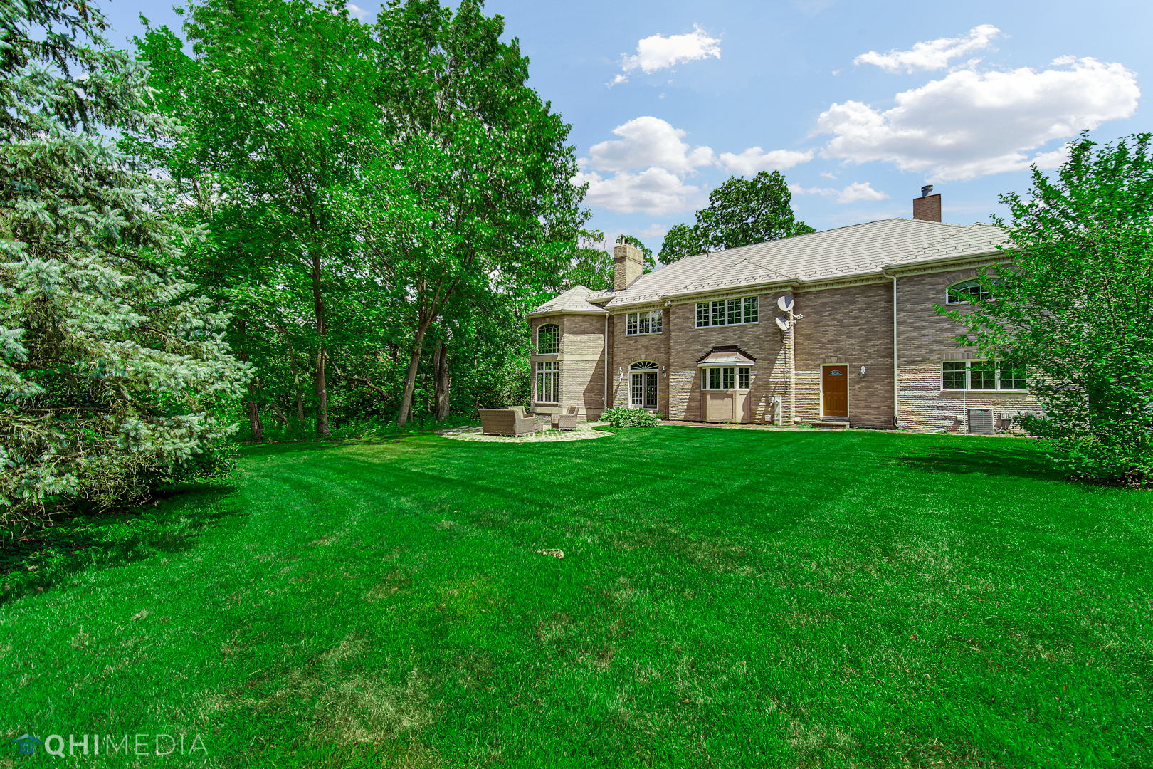 8960 ENCLAVE Drive, Burr Ridge, IL 60527