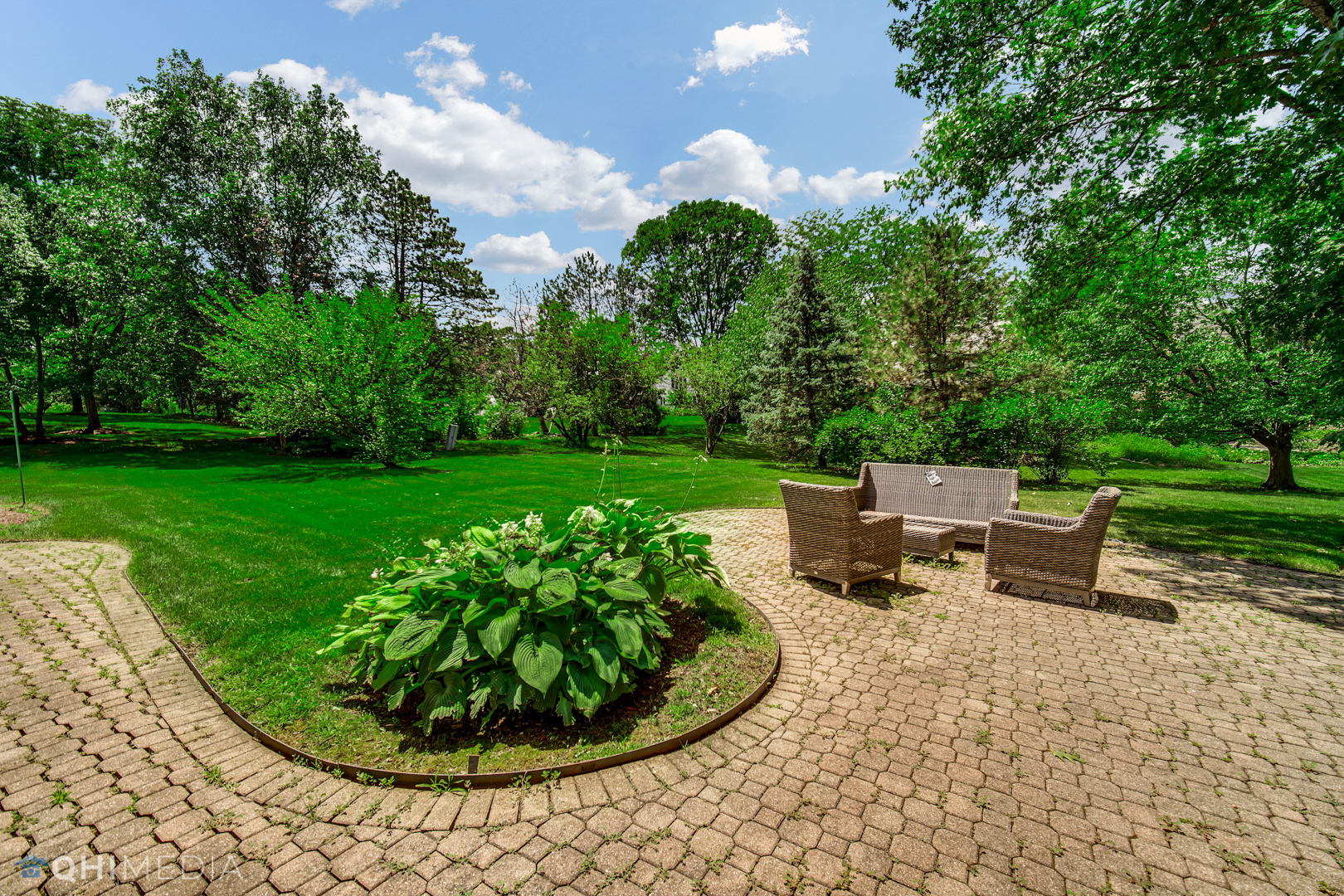 8960 ENCLAVE Drive, Burr Ridge, IL 60527