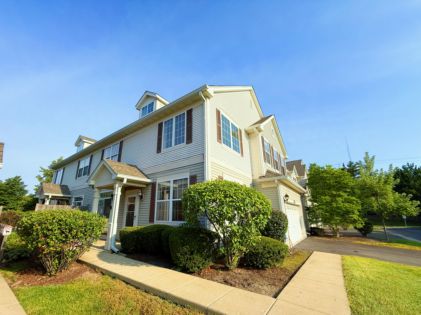 2534 Hillsboro Boulevard #2534, Aurora, IL 60503