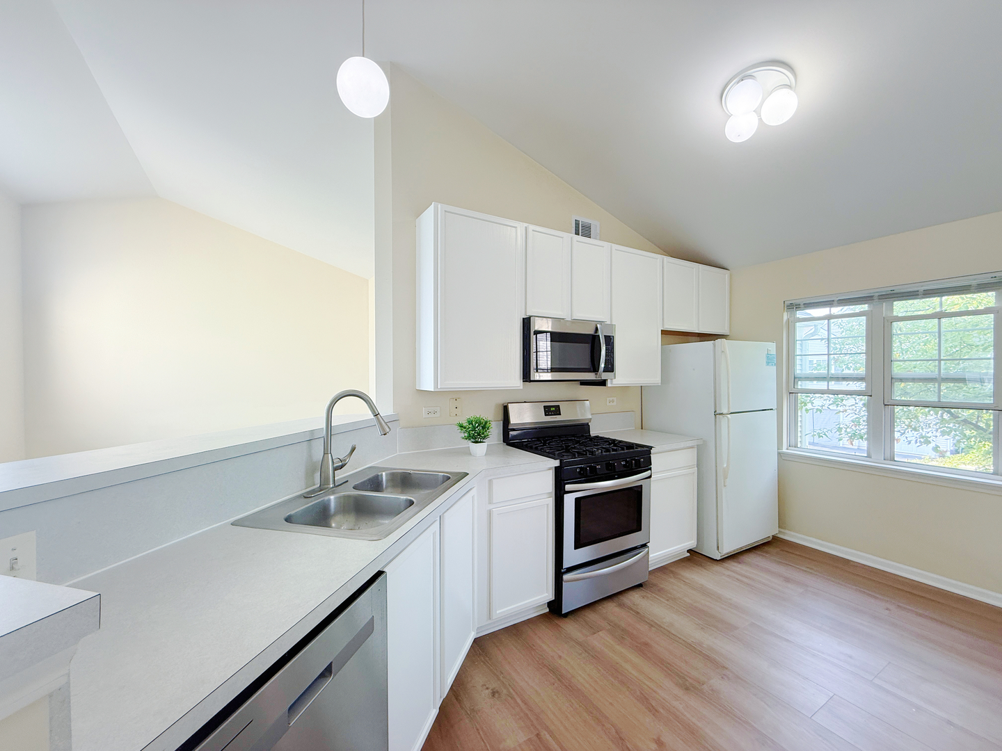 2235 Waterleaf Court #203, Naperville, IL 60564