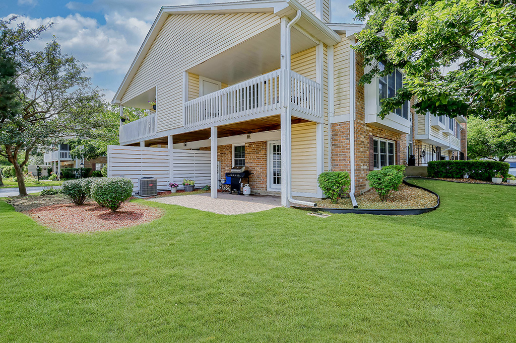 9911 Cambridge Drive, Mokena, IL 60448