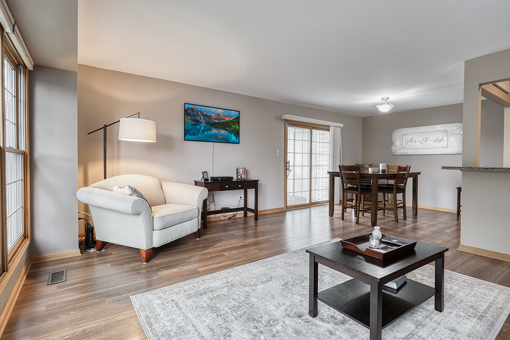 9911 Cambridge Drive, Mokena, IL 60448