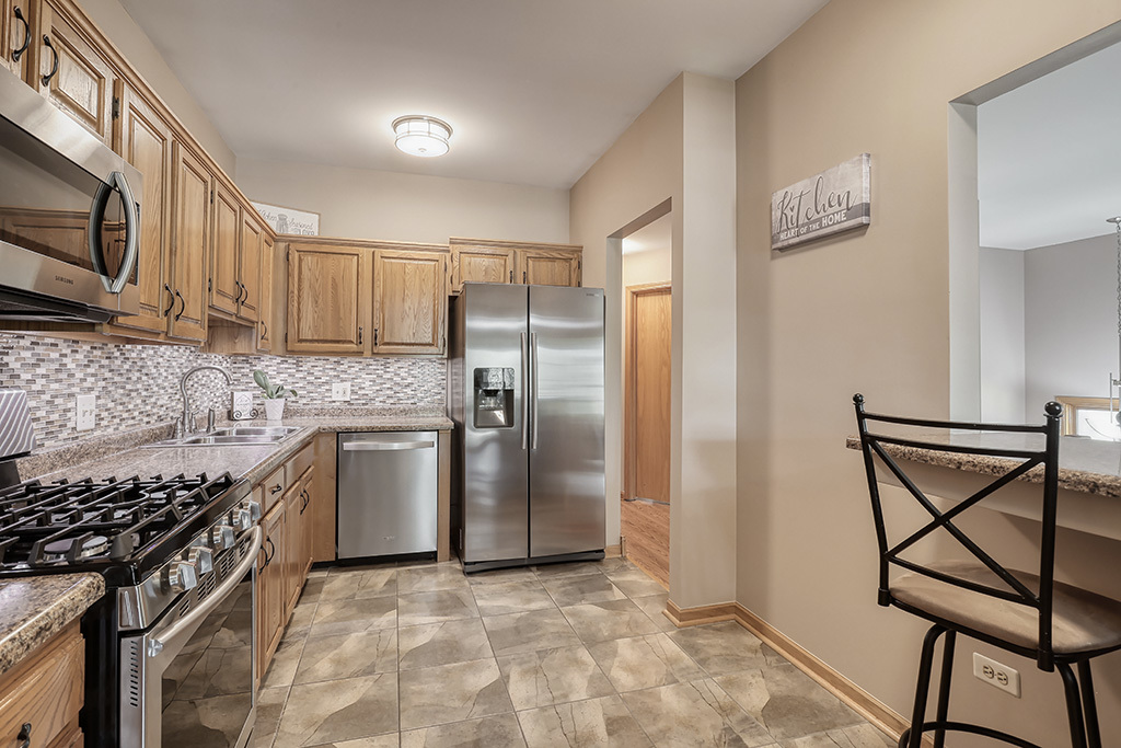 9911 Cambridge Drive, Mokena, IL 60448