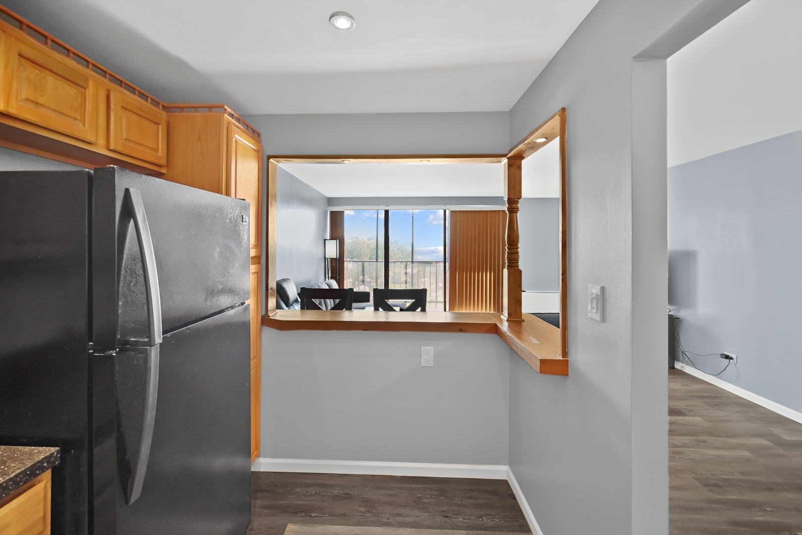 11 W Green Street #606, Bensenville, IL 60106
