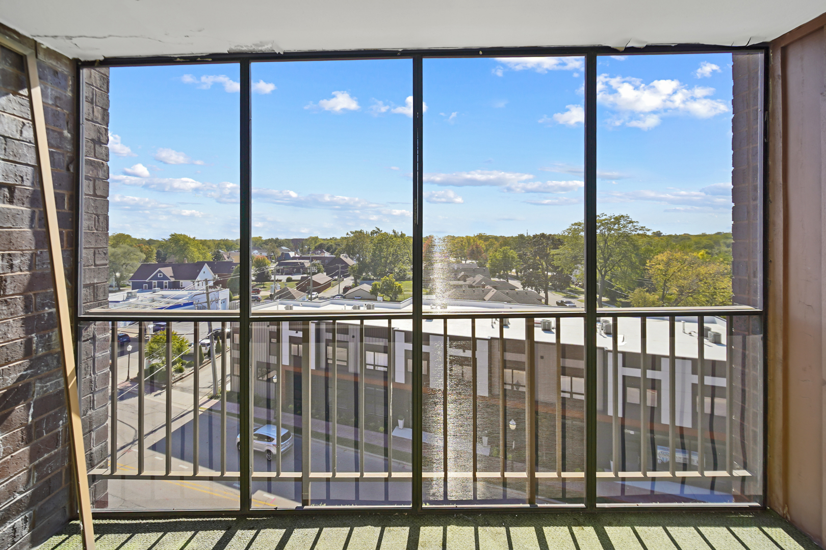 11 W Green Street #606, Bensenville, IL 60106