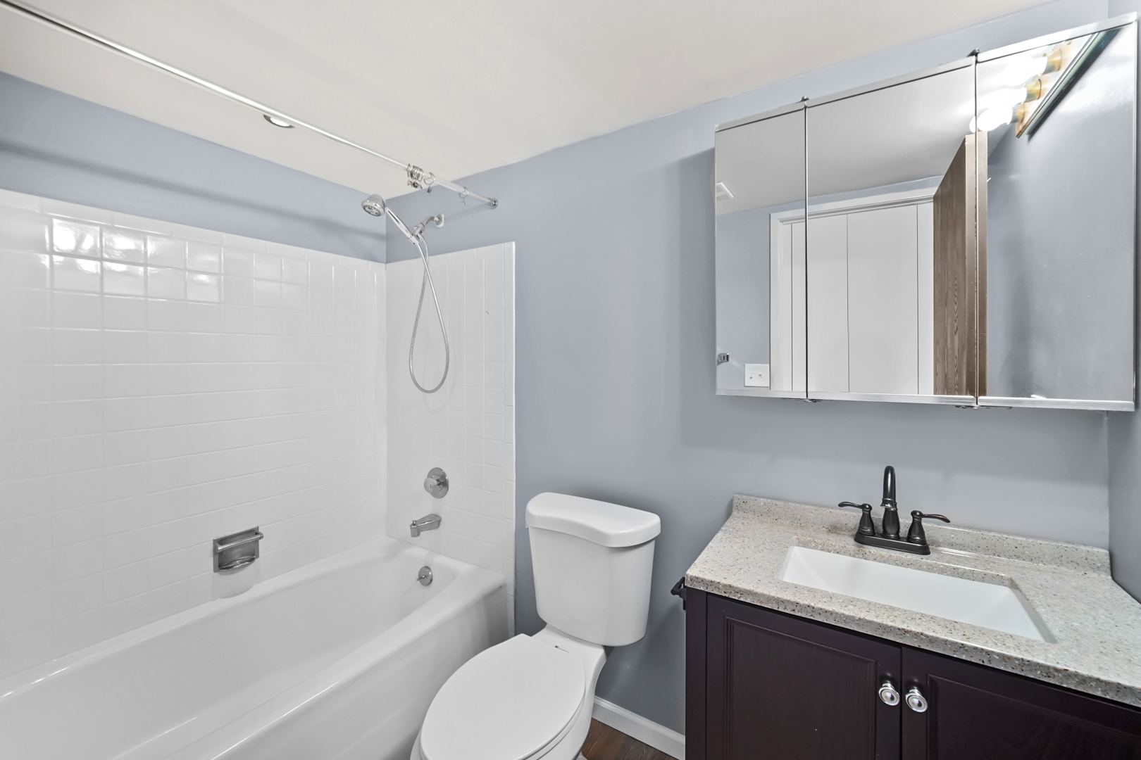 11 W Green Street #606, Bensenville, IL 60106