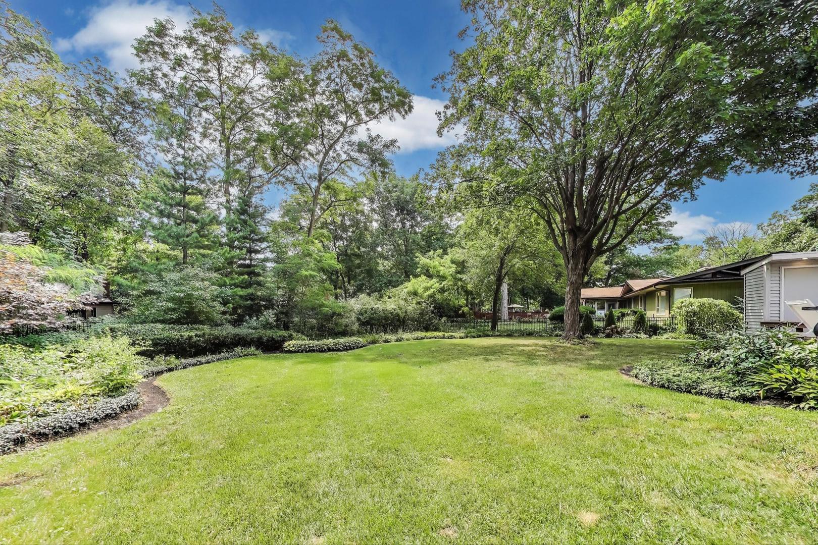 317 E Forest Lane, Palatine, IL 60067