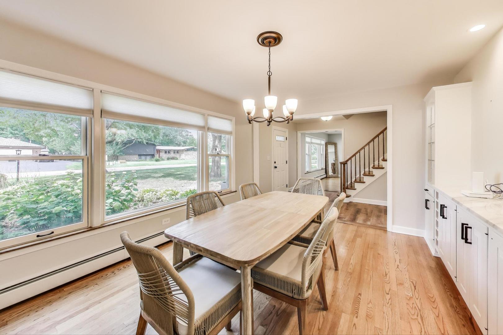 317 E Forest Lane, Palatine, IL 60067