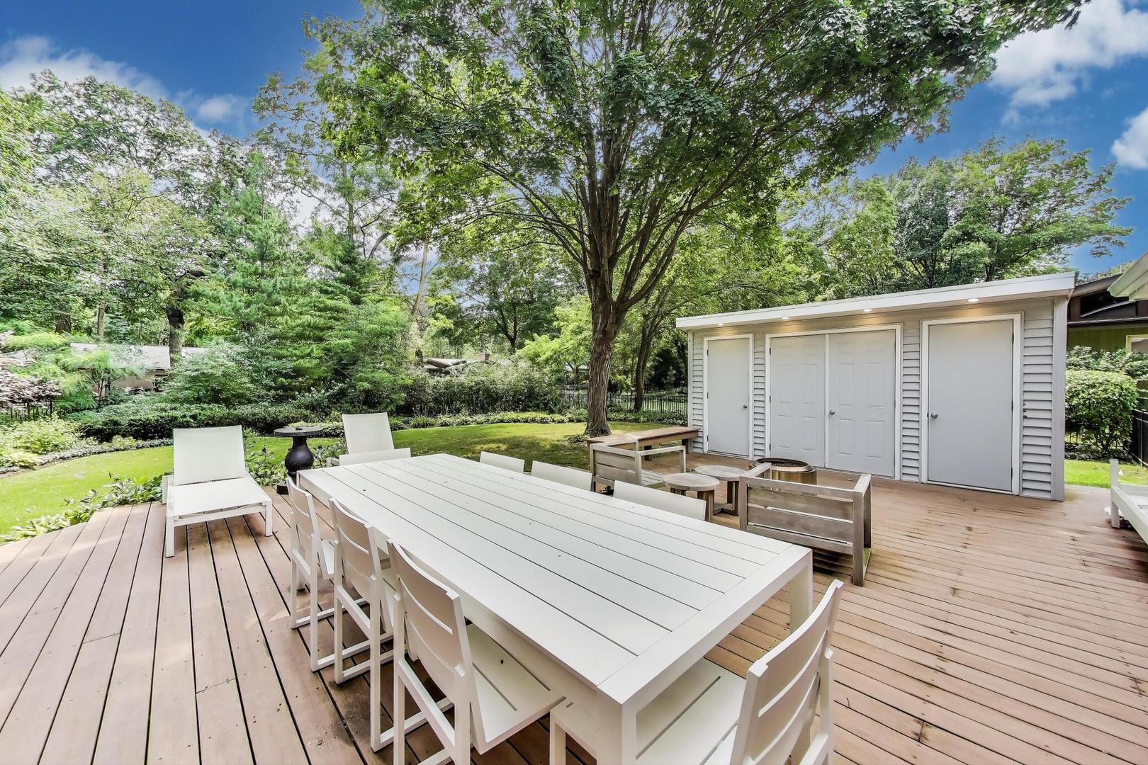 317 E Forest Lane, Palatine, IL 60067