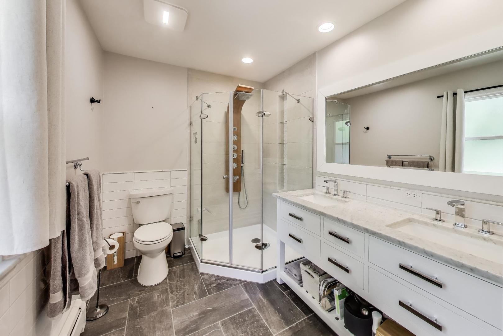 317 E Forest Lane, Palatine, IL 60067