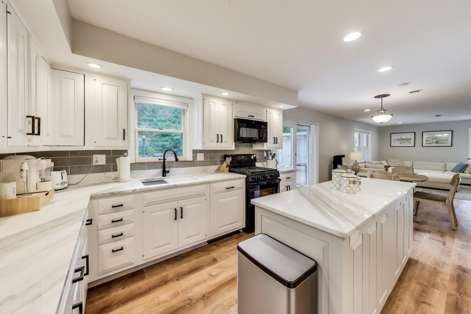 317 E Forest Lane, Palatine, IL 60067