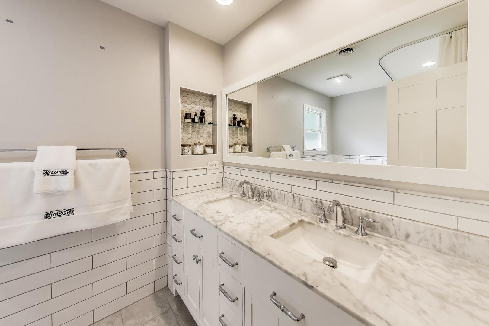 317 E Forest Lane, Palatine, IL 60067