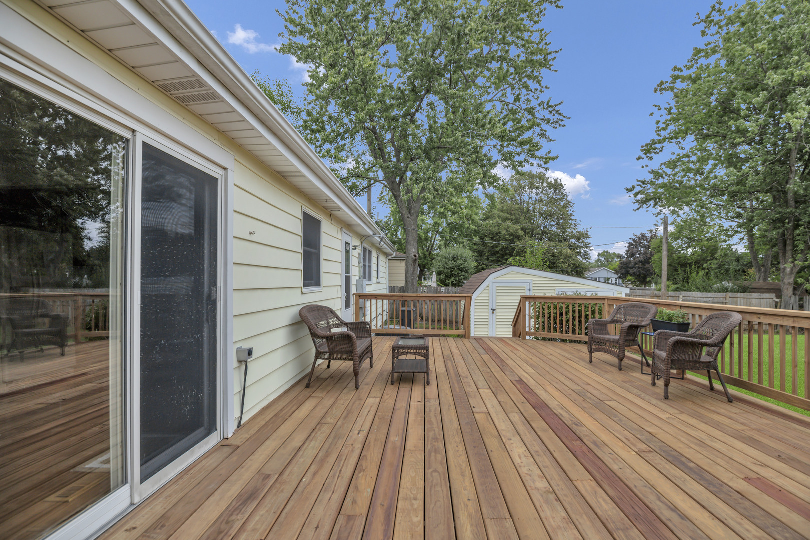 2N643 Diane Avenue, Glen Ellyn, IL 60137