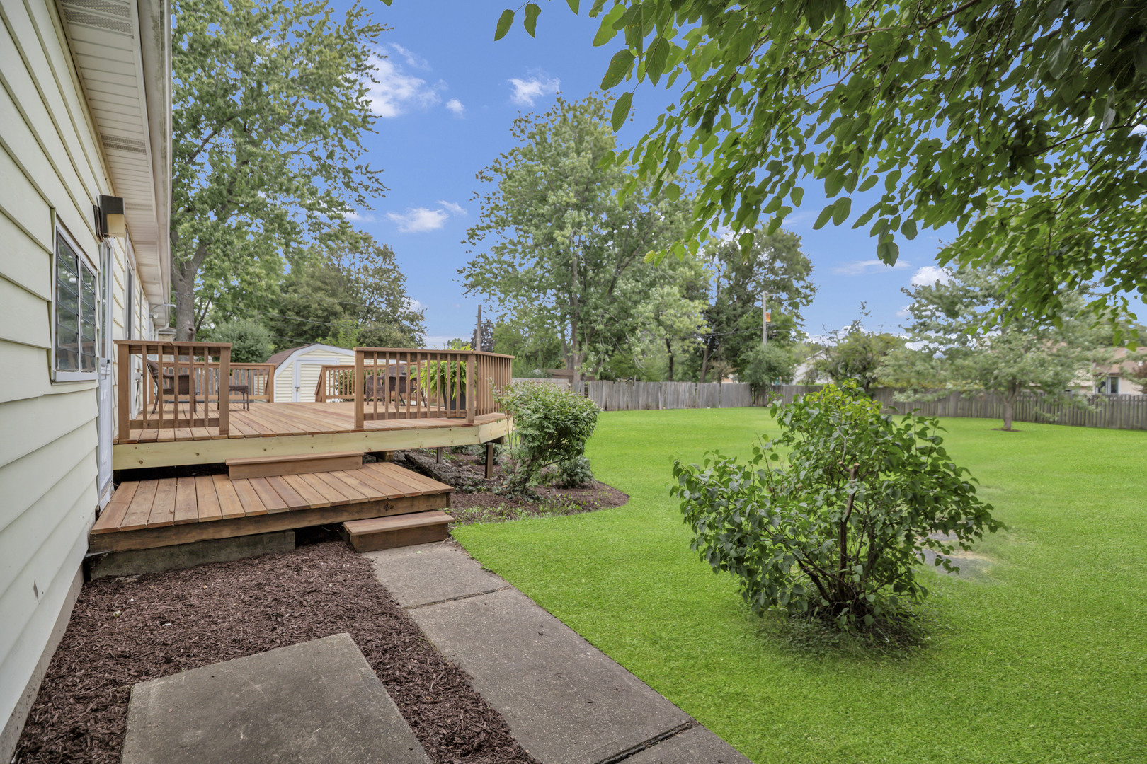 2N643 Diane Avenue, Glen Ellyn, IL 60137