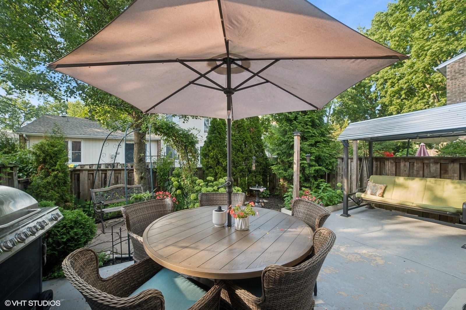 238 Clearbrook Lane, Bloomingdale, IL 60108