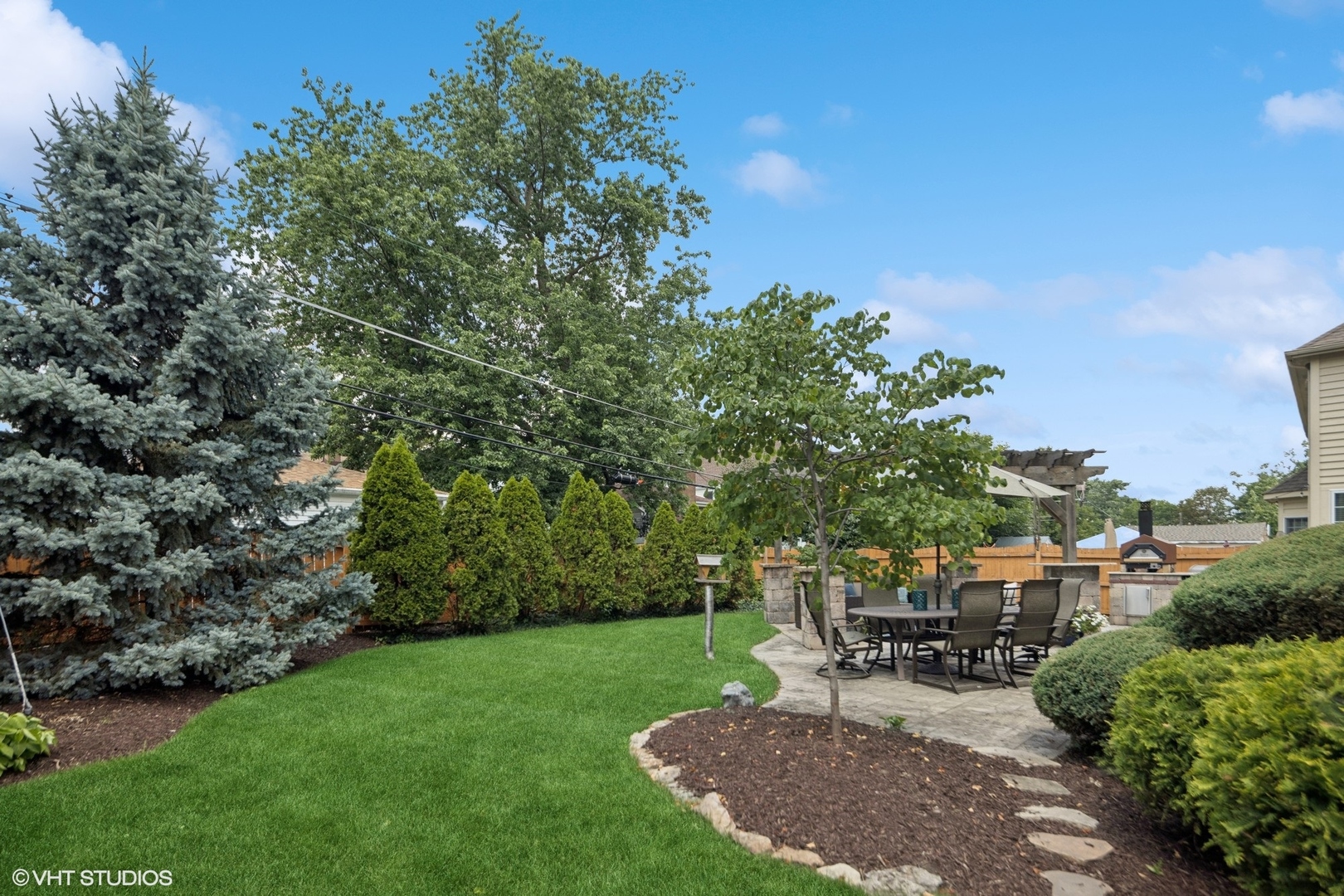 792 S Chatham Avenue, Elmhurst, IL 60126