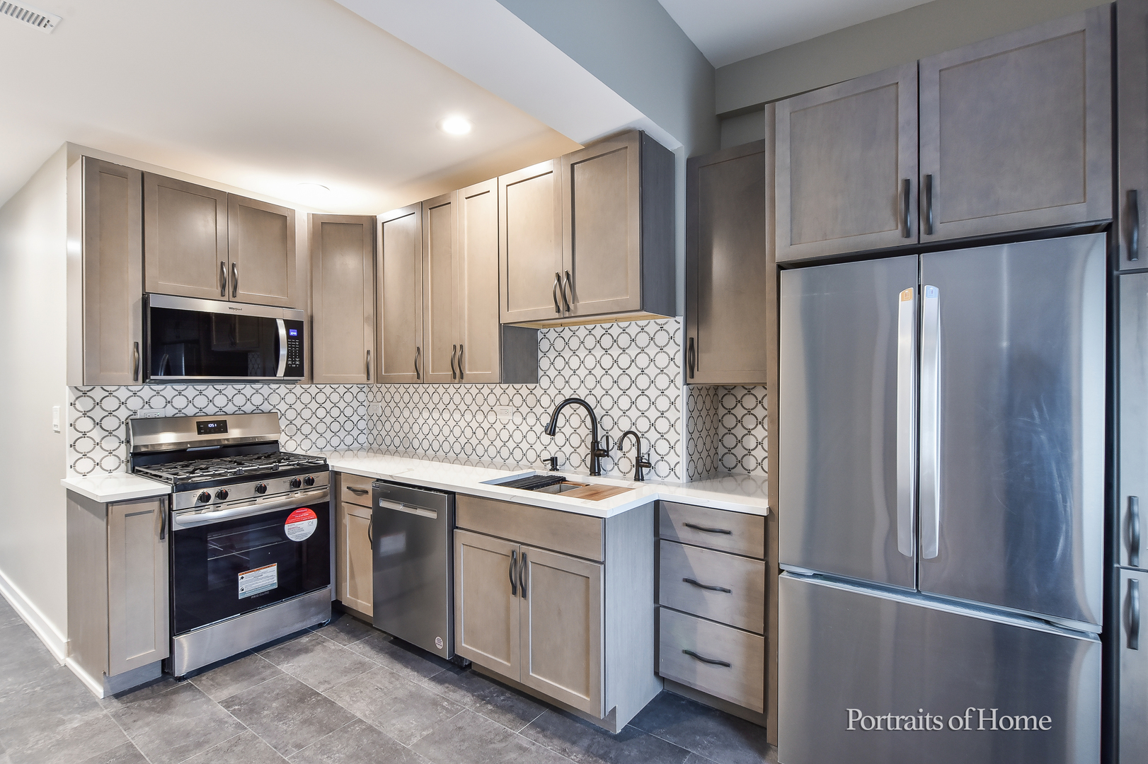 3501 W Le Moyne Street #2, Chicago, IL 60651