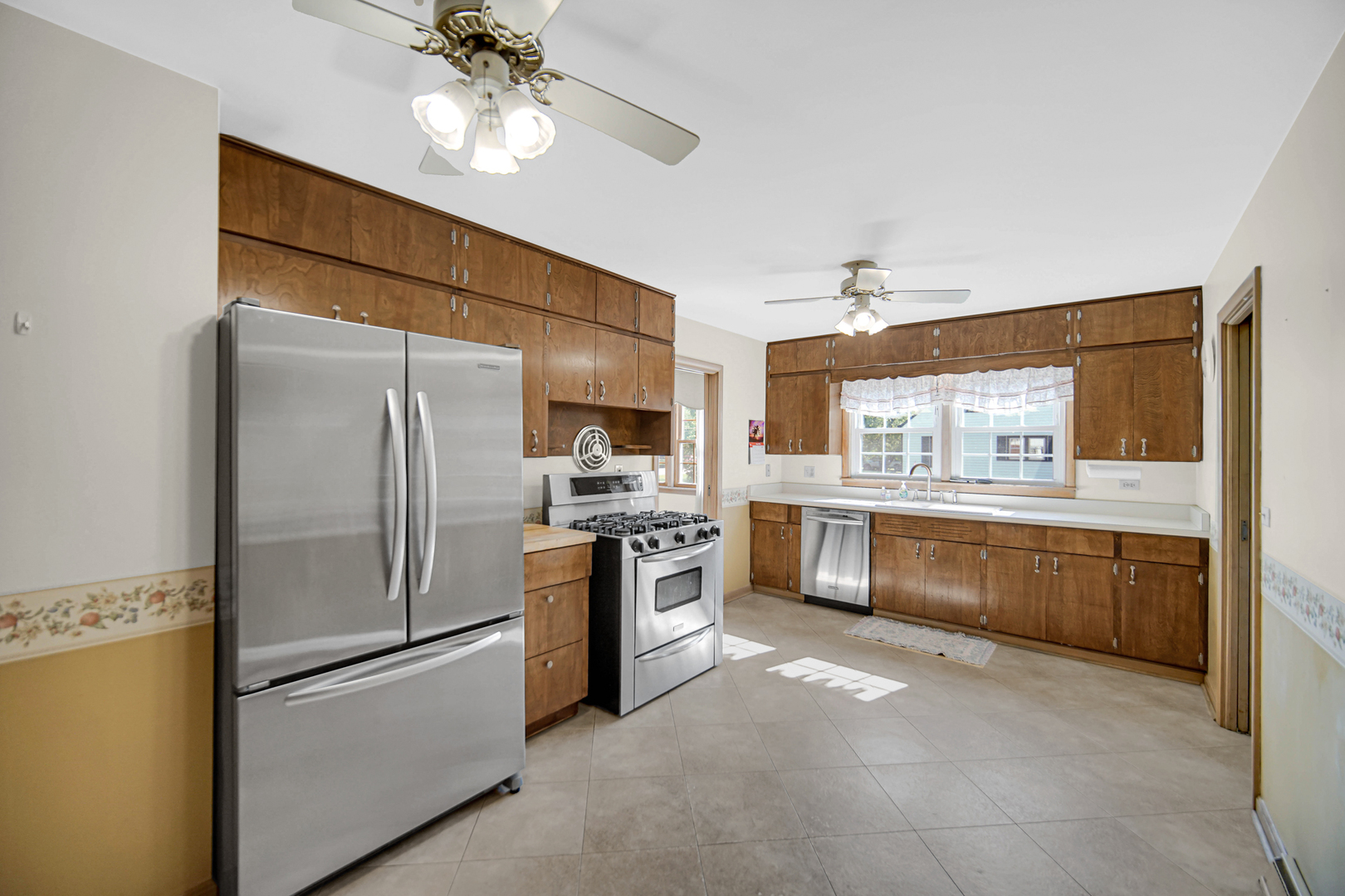 6621 183rd Street, Tinley Park, IL 60477