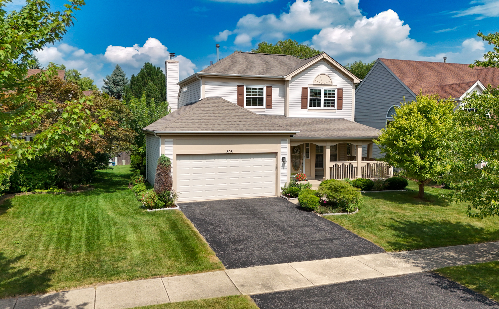 808 Violet Circle, Naperville, IL 60540