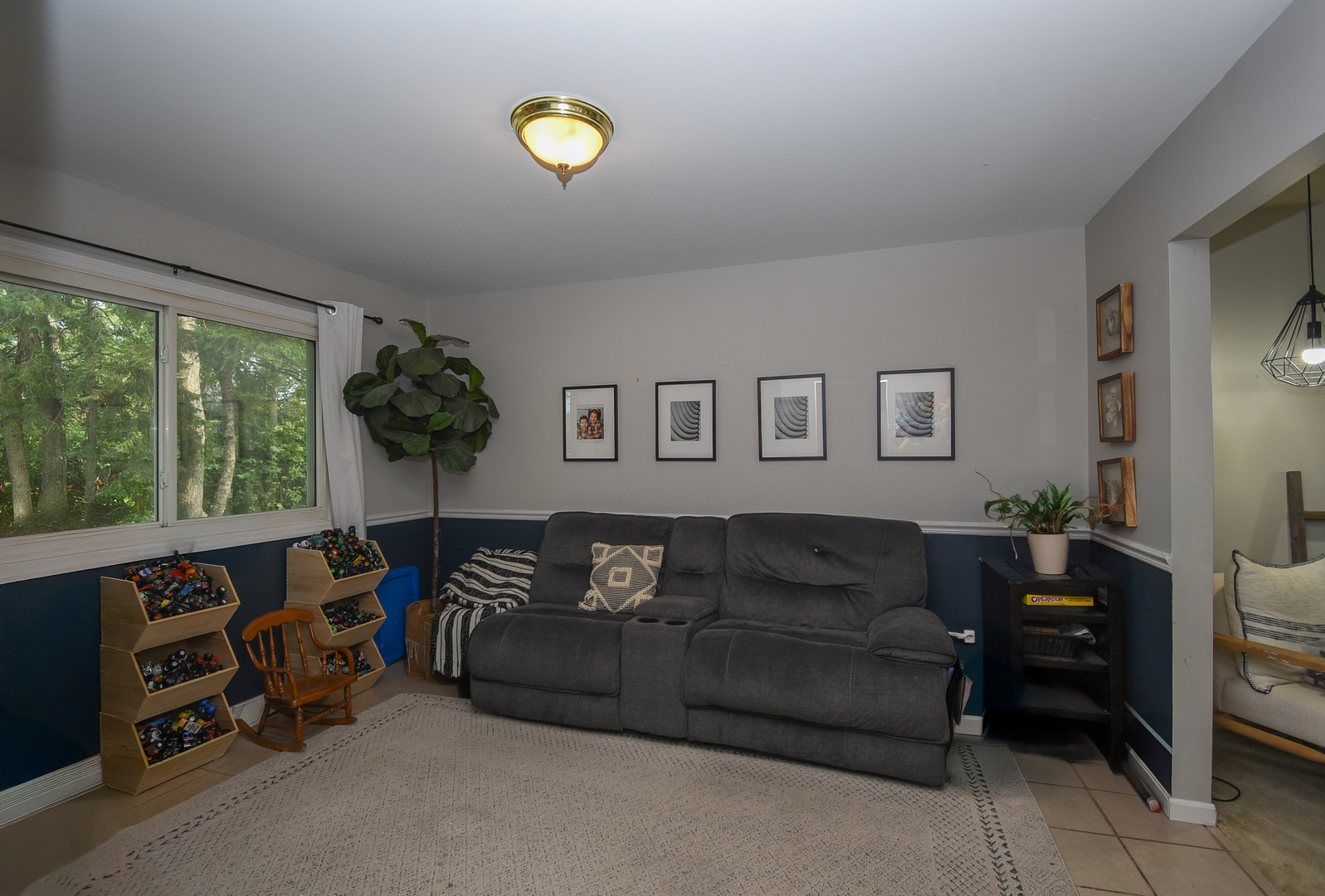 339 N PIONEER Road, Waukegan, IL 60085