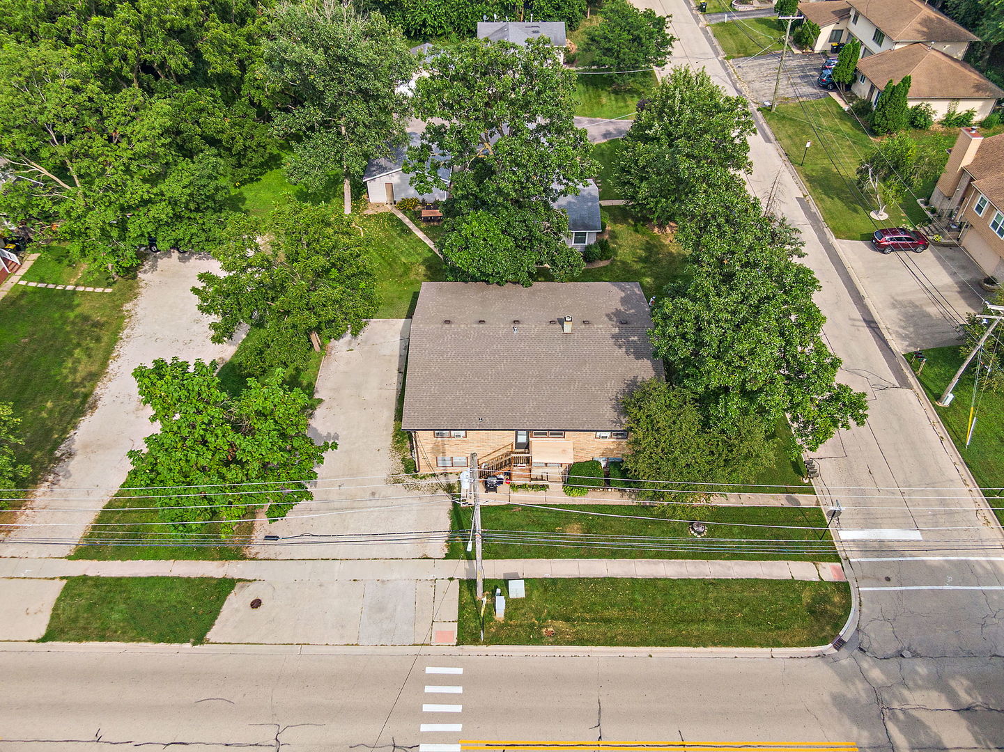 104 E High Avenue, Hampshire, IL 60140