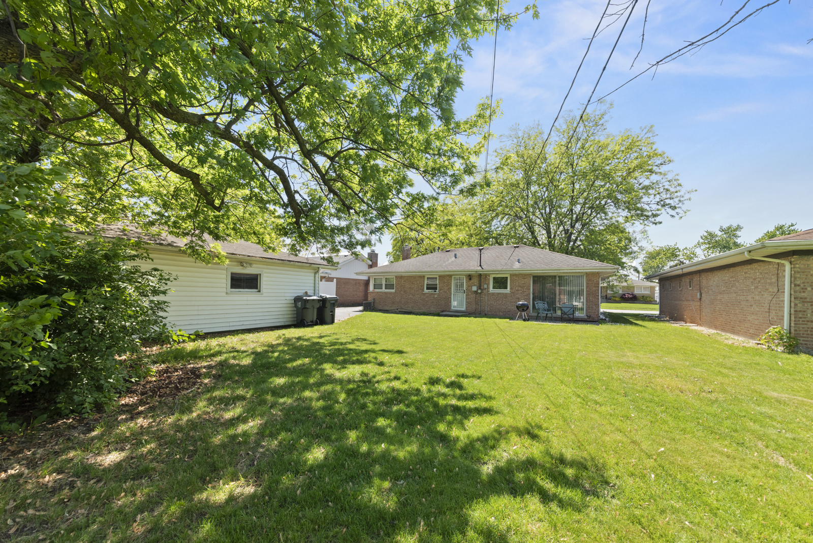 16657 Dobson Avenue, South Holland, IL 60473