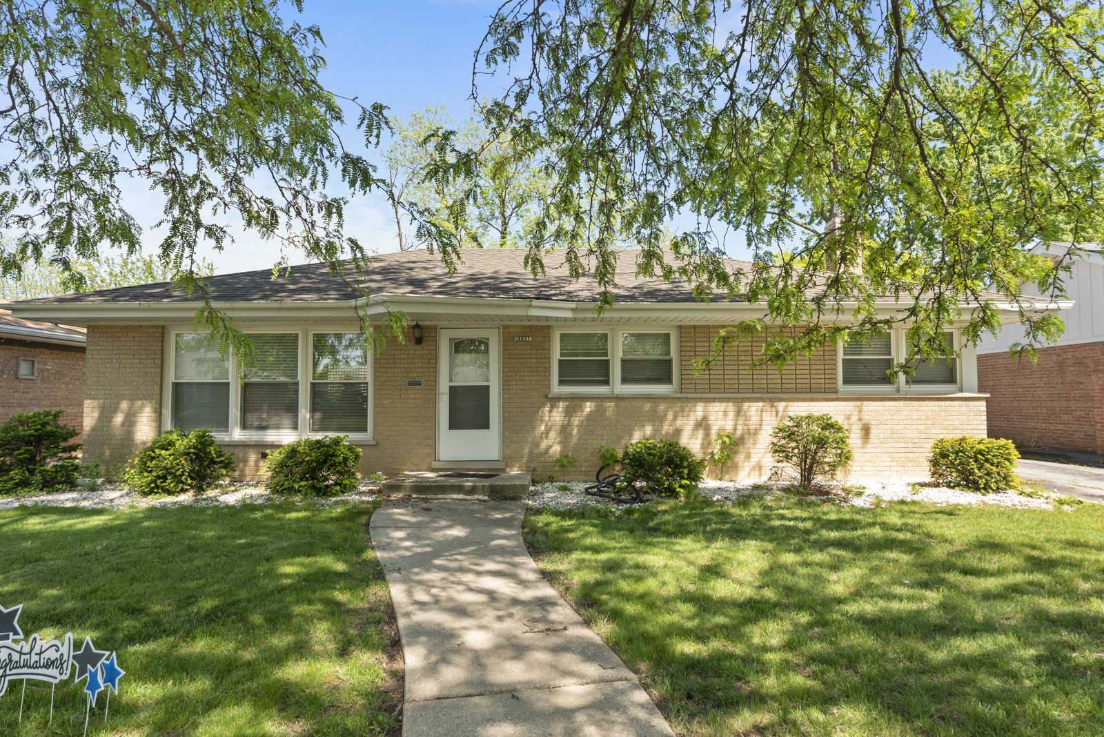 16657 Dobson Avenue, South Holland, IL 60473